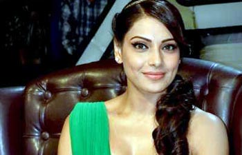 Bipasha Basu sizzles in an item song named after her